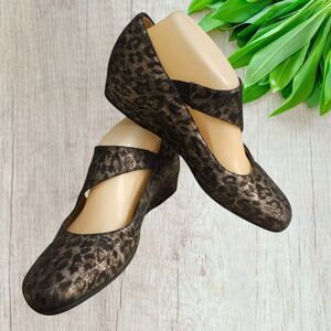 Anyi Lu Shirlee Handmade Italy Wedge Leopard Suede Shoes Size 38.5 / 8 1/2 US